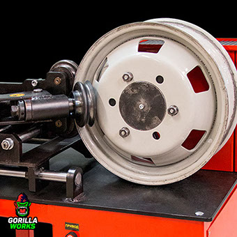 Правка железных бу дисков прокатными роликами в Минске. Как не наломать дров?