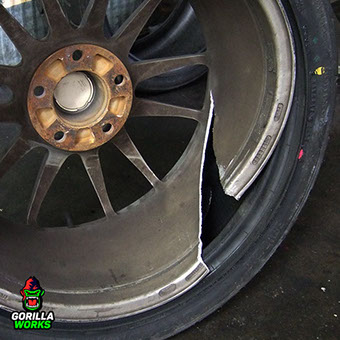 Почему нет смысла покупать китайскую б/у реплику литых дисков в Минске? Советы по выбору автомобильных б/у дисков