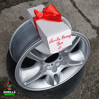 Традиционная бонусная коробочка Gorilla Bonus Box после восстаноления дисков :-)