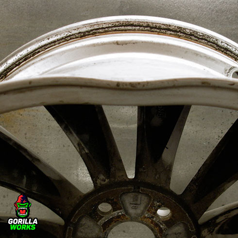 Кривая геометрия литого б/у диска для автомобиля. Покупать данный диск не рекомендуется.