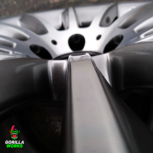 Алмазная шлифовка алюминия на примере литых моноблоков r20 для Mercedes Benz 222 в Минске