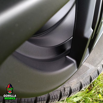 Покраска литых дисков без шагрени и мусора в черный цвет в Минске