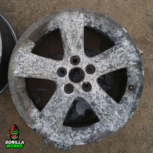 Дешевая покраска литых дисков дешевыми материалами дешевой рабочей силой с нарушением технологии в Минске