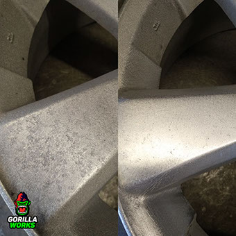 Фото диска Lexus RX до и после шлифовки кратеров коррозии по металлу перед покраской