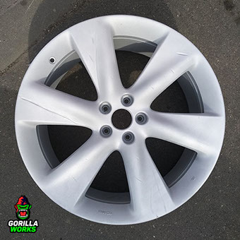 Фото литого диска Инфинити после пескоструйной очистки