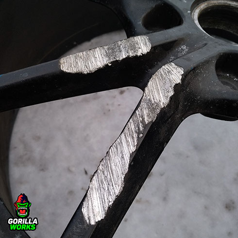 Полимерная покраска кованых дисков Порше в Минске