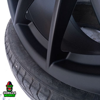 Стоимость покраски литых дисков Porsche в черный полимер в Минске